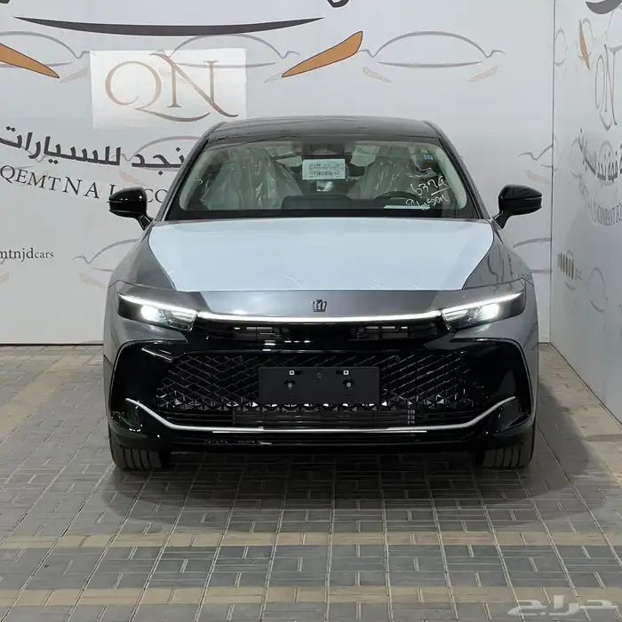 تويوتا كراون برستيج هايبرد موديل 2026 1