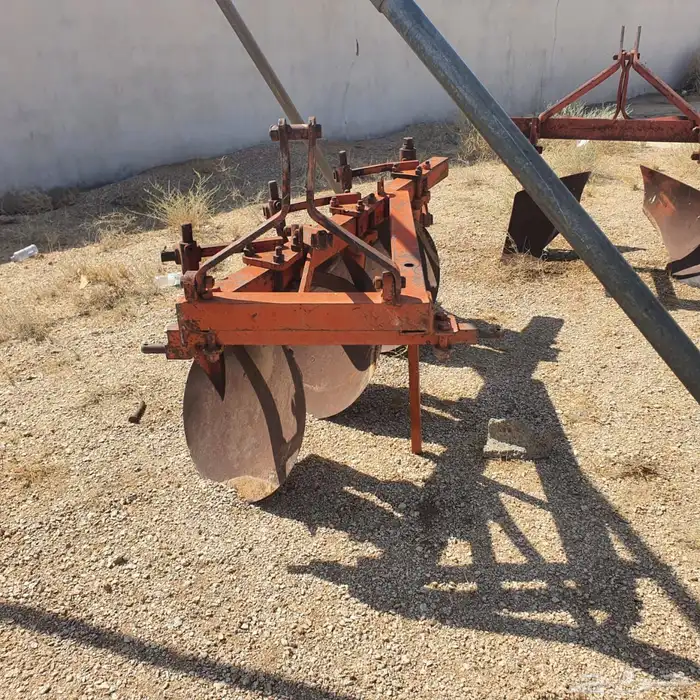 معدات زراعية حراثة 0