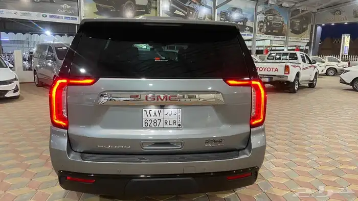 يوكن 2023 قصير دبل ثلاجه وارد الجميح بحالة الوكالة 5