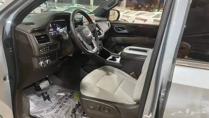 يوكن 2023 قصير دبل ثلاجه وارد الجميح بحالة الوكالة 6