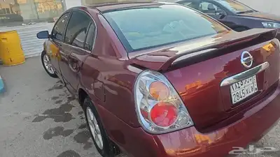 سيارة التيما 2005 index