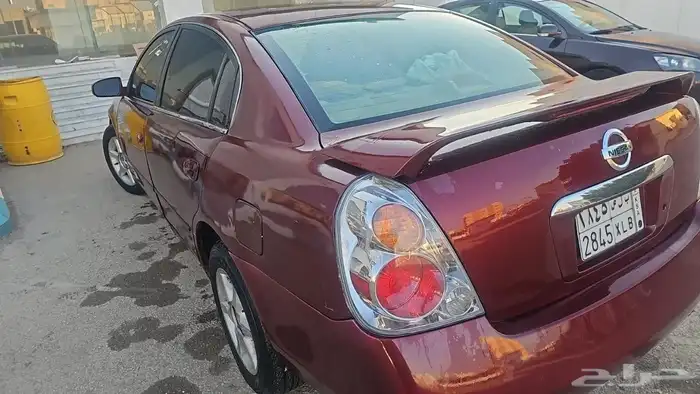 سيارة التيما 2005 3