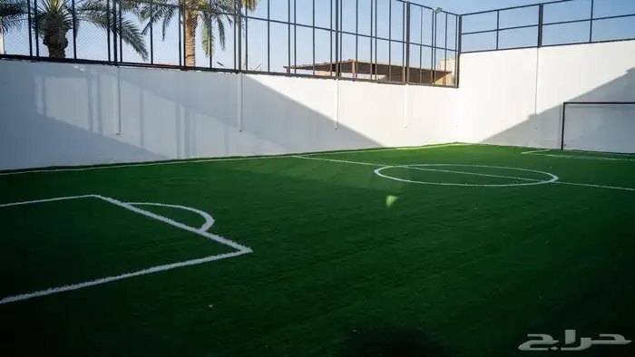 قسمين مع ملعب كوره للإيجار السنوي 18