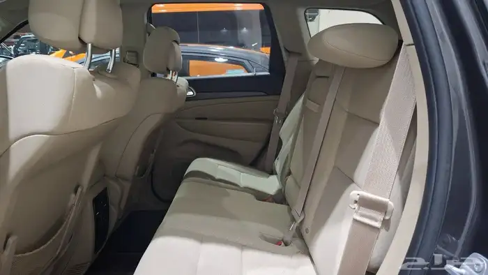 جيب شيروكي 2018 مستعملة مفحوصة مضمونه مصينة 7