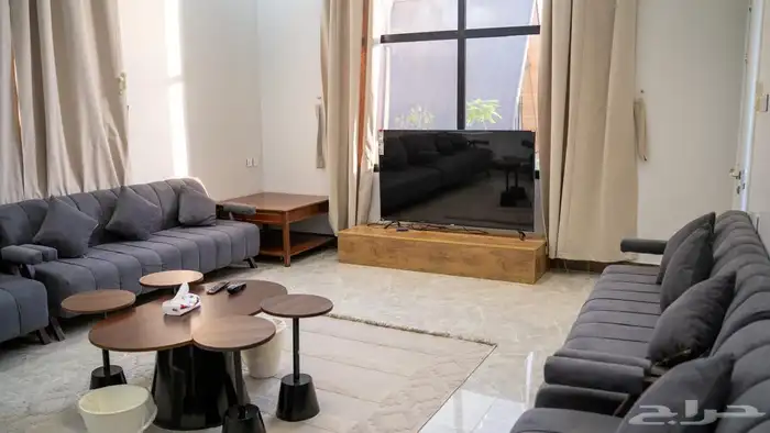 قسمين مع ملعب كوره للإيجار السنوي 22