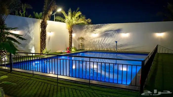 قسمين مع ملعب كوره للإيجار السنوي 12