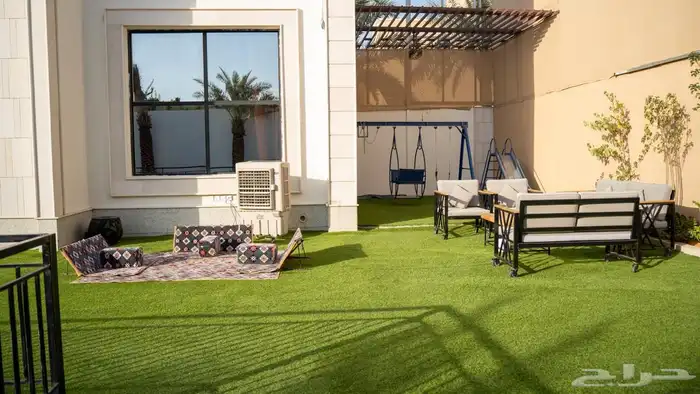 قسمين مع ملعب كوره للإيجار السنوي 20