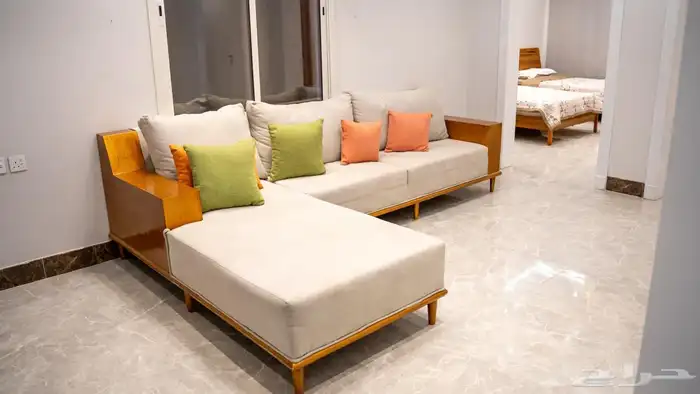 قسمين مع ملعب كوره للإيجار السنوي 43