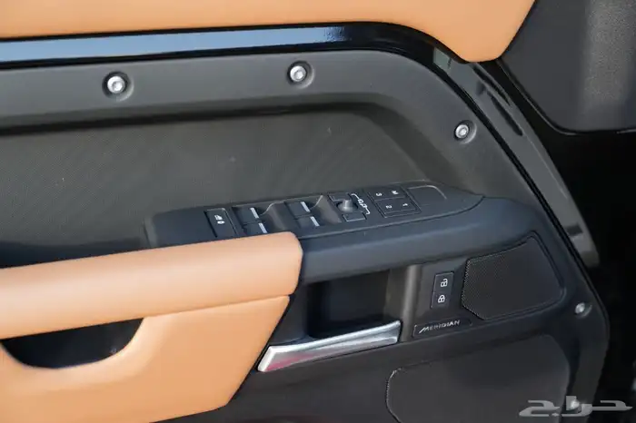 2025 ديفندير HSE X-Dynamic P400 V6 ضمان خمس سنوات جديد 9