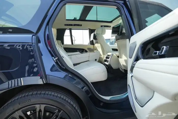 2025 Range Rover Autobiography V6 جديد اصفار 9