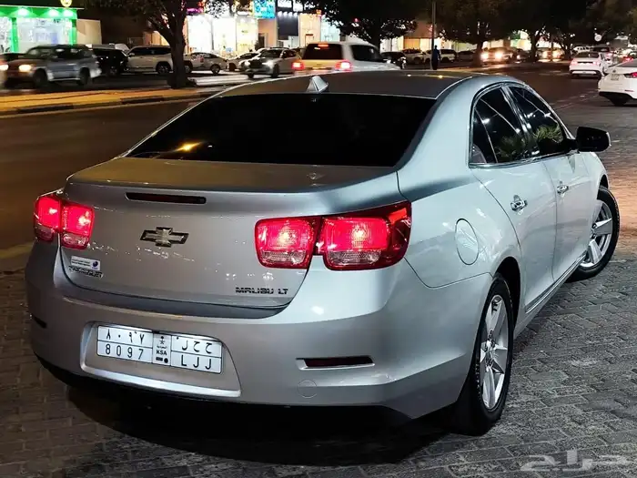 للبيع ماليبو وكاله ممشى قليل مخزنة بالهفوف 4 سلندر 32