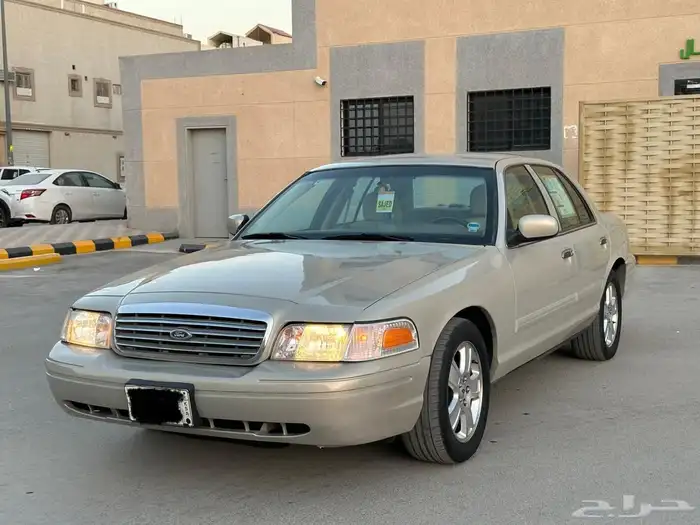 فورد فكتوريا سعودي 2010 9