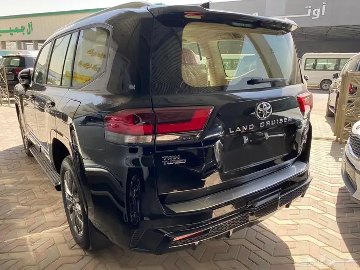 لاندكروزر جي اكس ار الساير الاصلي L5 2025 10