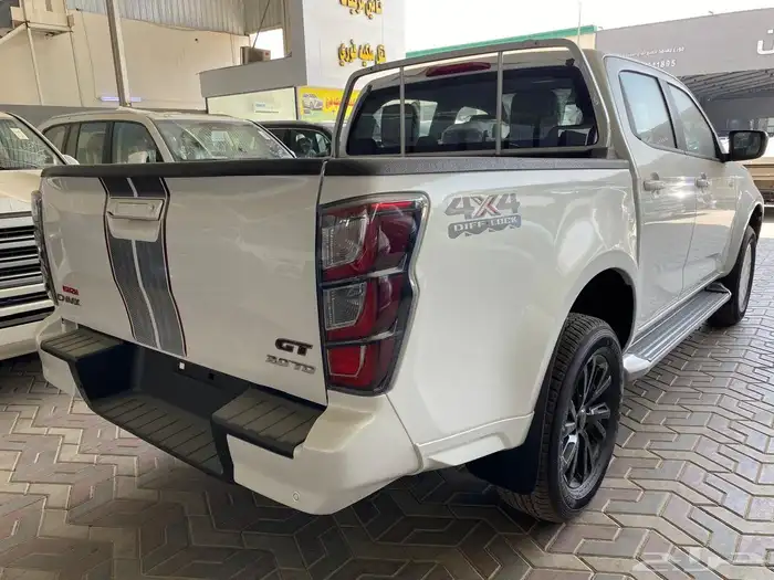 ايسوزو ديماكس غمارتين ديزل GT 2026 4