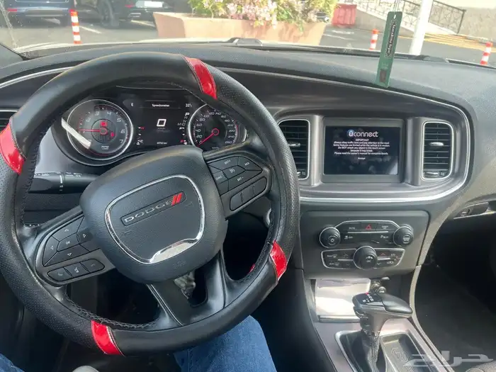 Dodge Charger SXT دودج شارجر نظيفة جدا 2
