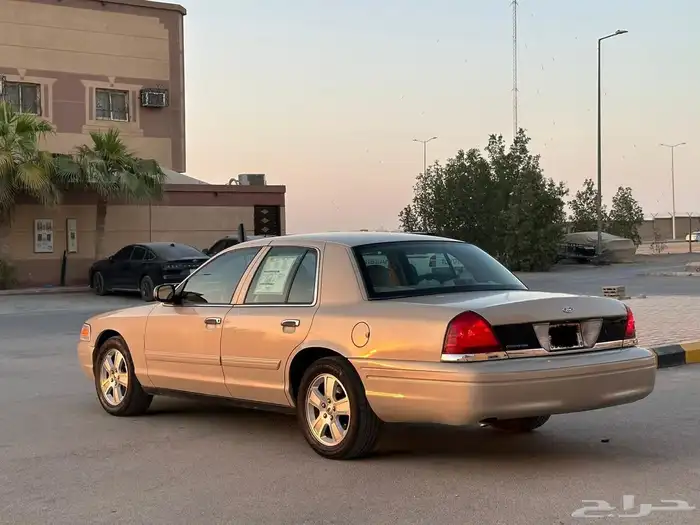 فورد فكتوريا سعودي 2010 19