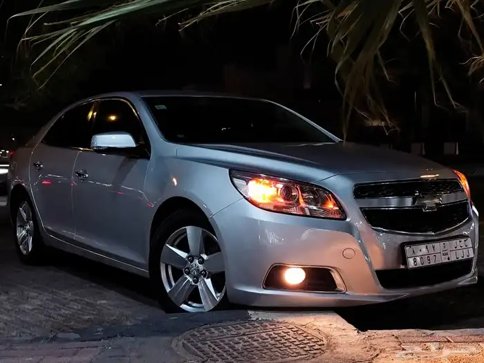 للبيع ماليبو وكاله ممشى قليل مخزنة بالهفوف 4 سلندر 43