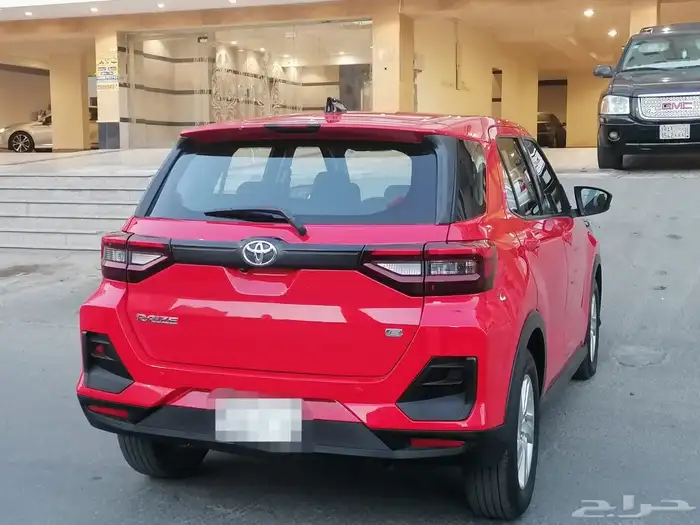 للبيع تويوتا رايز الموديل 2023 بحالة ممتازة جدا 9