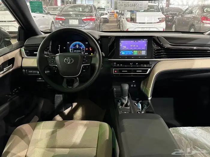 تويوتا كامري 2025 E بنزين جديد 7