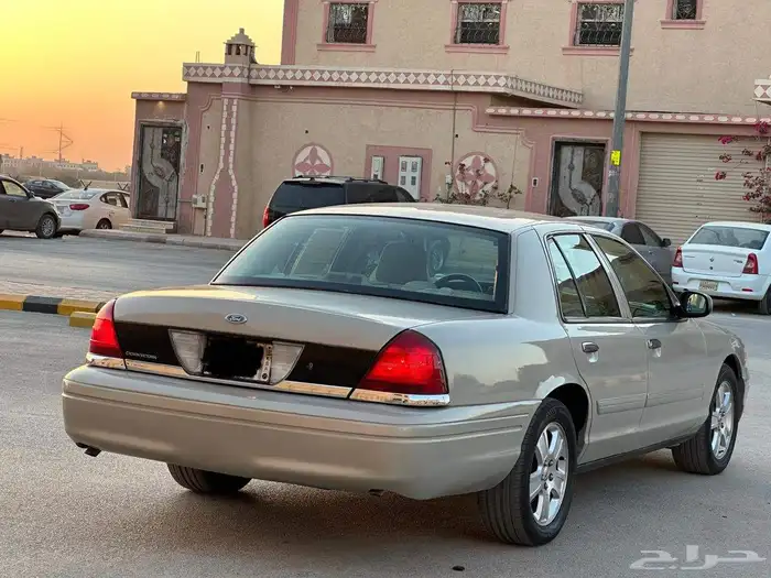 فورد فكتوريا سعودي 2010 17