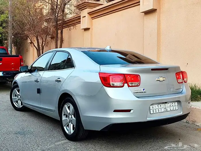 للبيع ماليبو وكاله ممشى قليل مخزنة بالهفوف 4 سلندر 28