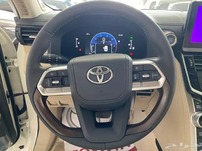 لاندكروزر جي اكس ار الساير الاصلي L5 2025 16