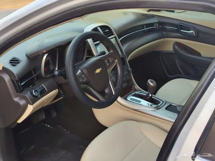 للبيع ماليبو وكاله ممشى قليل مخزنة بالهفوف 4 سلندر 23