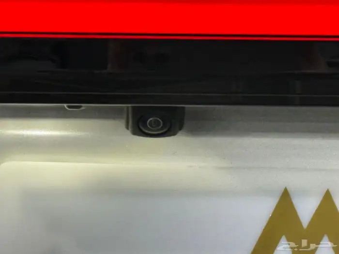 لكزس ار اكس بنزين مديل 2024 كندي عداد 18700 الف كيلو 18