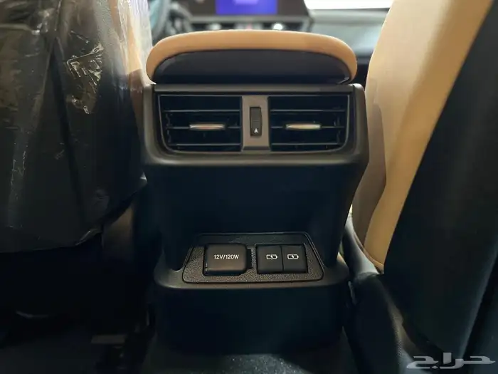 لكزس ES300 هايبرد موديل 2025 ( عرض الجزيره 50 50 بدون ربح) 3