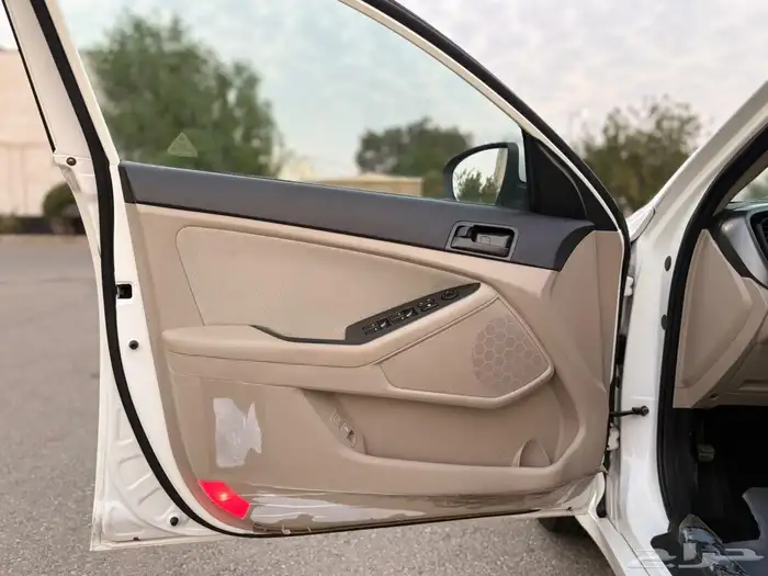 للبيع كيا اوبتما 2013 ستاندر وكاااله 26