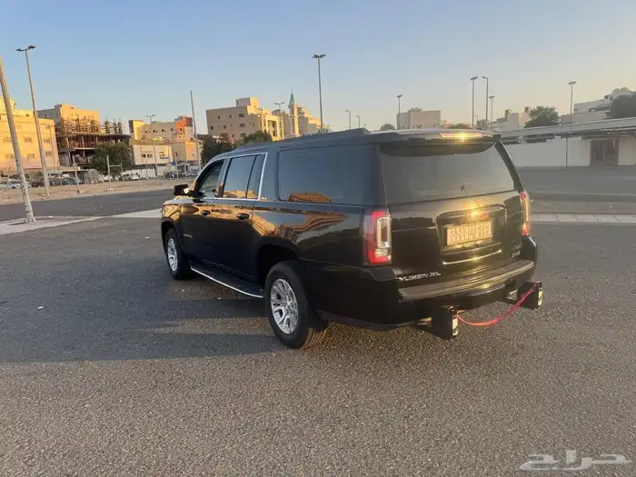 جمس يوكن XL اسود للبيع 4