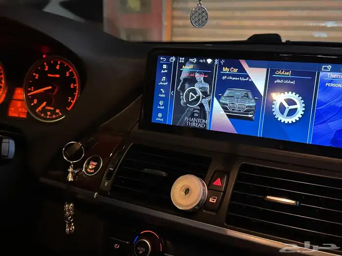 شاشة بي ان دبليو BMW 740 2012 3
