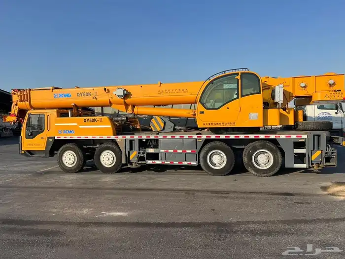 تاجير رافعات شوكيه كرينات معدات ثقيله تغطيه مشاريع 16