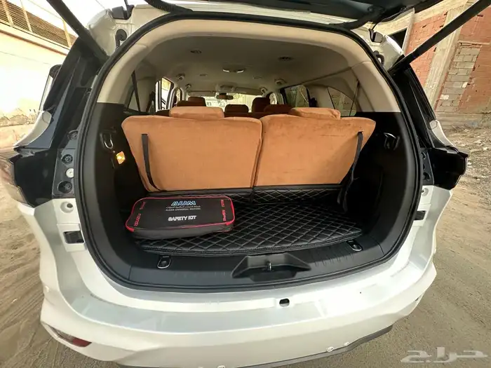 ايسوزو MUX 2024 8