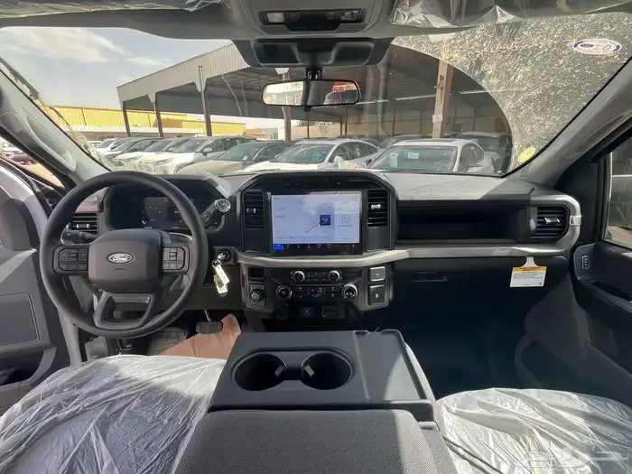فورد F150 2024 XL محرك 8سلندر 6