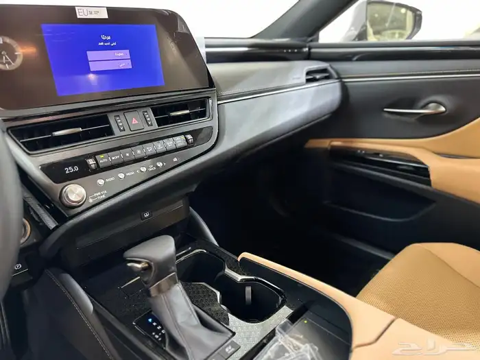 لكزس ES300 هايبرد موديل 2025 ( عرض الجزيره 50 50 بدون ربح) 7