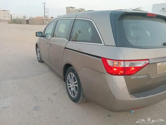 هوندا اودسي عايليه قمه في النظافه للمستخدم 2012 1