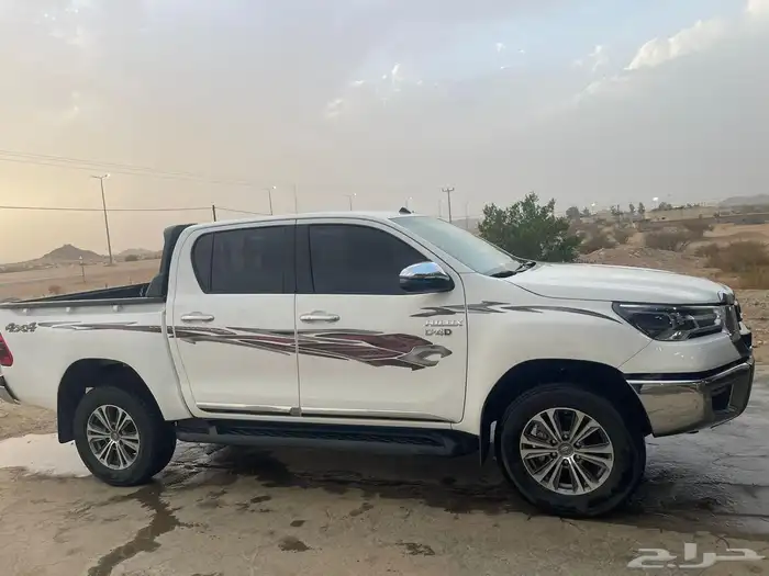 هايلوكس 2023 دبل ديزل 4