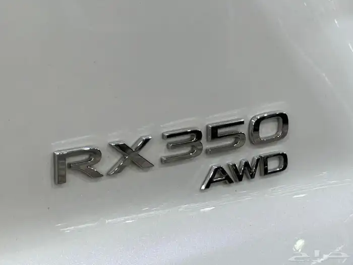 لكزس ار اكس بنزين مديل 2024 كندي عداد 18700 الف كيلو 19