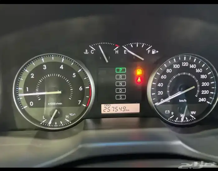 تويوتا لاندكروزر GXR 2017 فل كامل ماشي 258 الف 12