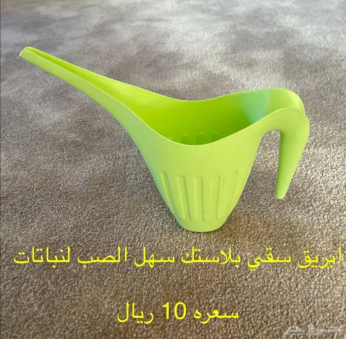 مجموعت اغراض شبه جديده للي يبغاها كامله 28 قطعه 100 ريال كل 4