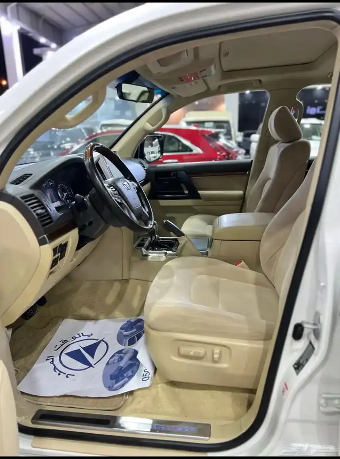 تويوتا لاندكروزر GXR 2017 فل كامل ماشي 258 الف 8