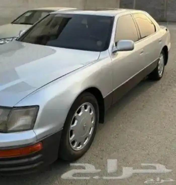 لكزس LS400 2