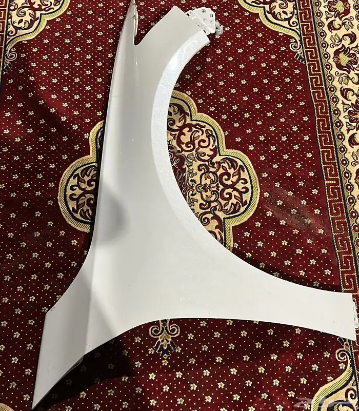 للبيع رفرف اكورد يمين يركب من 2018 الى 2022 0