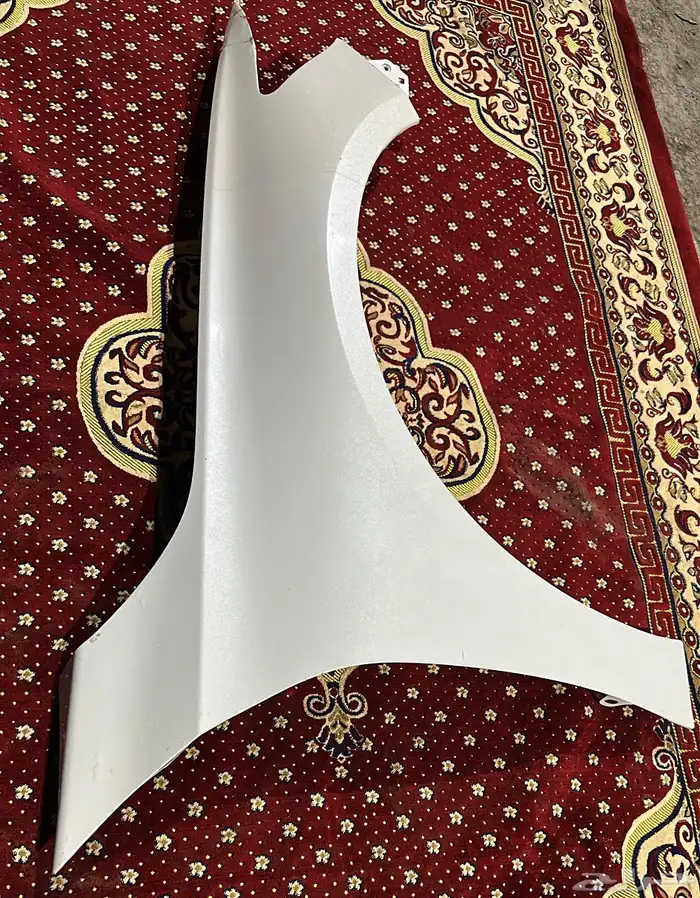 للبيع رفرف اكورد يمين يركب من 2018 الى 2022 1