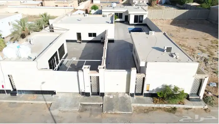 إستراحة قسمين بحي الحزم مؤجرة بعقد سنوي 1