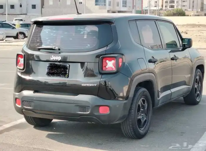 جيب رينيجيد سبورت 2016 للبيع - نظيف جدا  - ممشى قليل 6