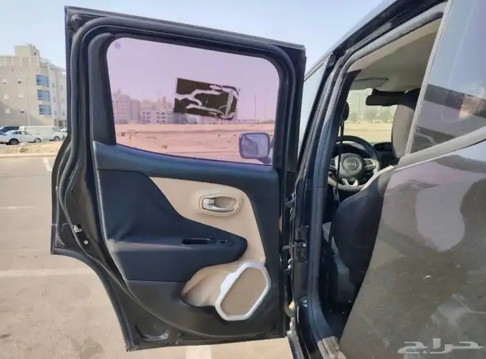 جيب رينيجيد سبورت 2016 للبيع - نظيف جدا  - ممشى قليل 15