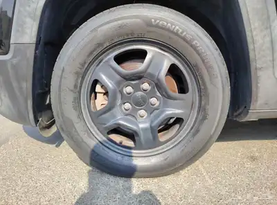 جيب رينيجيد سبورت 2016 للبيع - نظيف جدا  - ممشى قليل index