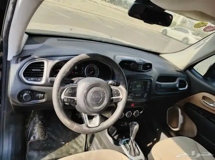 جيب رينيجيد سبورت 2016 للبيع - نظيف جدا  - ممشى قليل 12